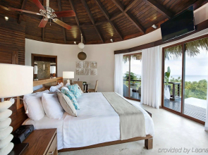 Casa Bonita Tropical Lodge