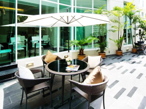 Отель The Bless Hotel and Residence