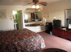 Cocca's Inn & Suites Route 7 Latham