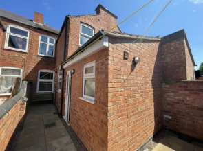 4-bed 3 Bath House in Leicester City