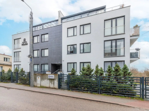 Beige Studio for 4 in Gdynia by Renters