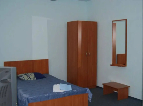 Aka Hotel