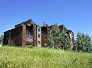 West Condominiums - W3503