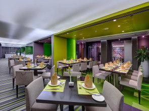 Отель 72 Sharjah