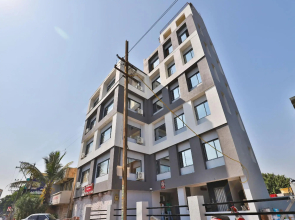 Oyo 23669 Nova Hotel New Crossroad