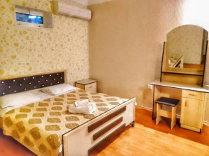 F Garden Hotel