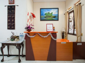 RedDoorz Syariah near Singha Merjosari Park