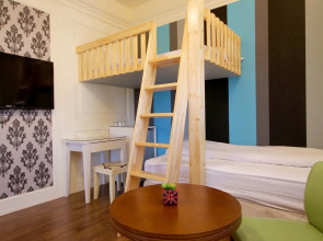 Ola B&B - Peng's family