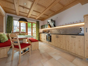 Neuerbaute Ferienhaushälfte 4erspitzblick