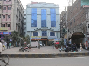 OYO 3061 Hotel De Pintu