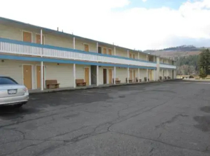 Y-5 Motel & Campground