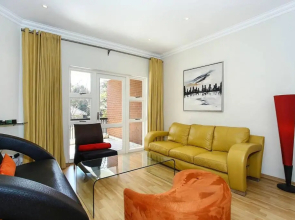 The Melrose Kernick Avenue Apartment