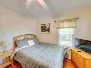 Como Cottage - Stay for 6!