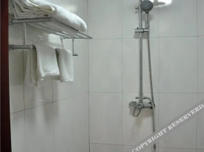 Fuding Express Hotel