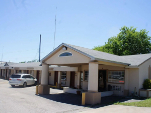 OYO Hotel Atoka