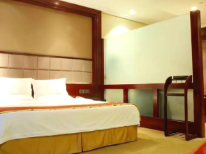 Xintianjiao Commercial Hotel