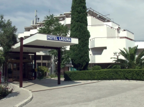 Hotel Laguna