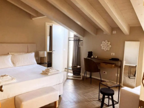 Gatto Bianco Rooms 42