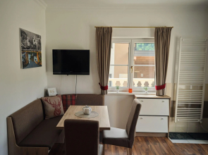 Pleasant Apartment in Goldegg-Weng with Sauna