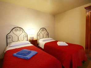 Peaceful Villa Stay in Tuscany