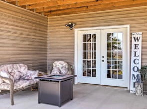 Cozy Leicester Studio, 11 Mi to Downtown Asheville