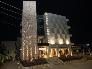 Hotel Qeparo