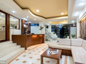 Apollo Hotel II
