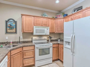 Resort Condo in Pottsboro w/ Lake Texoma Access!