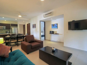 Condo in Gated Resort  by Olahola