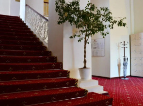 Гранд Астория