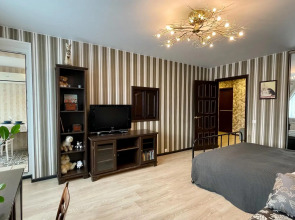 Tolstoy Apart (Толстой Апарт) на улице Демонстрации 38