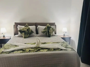 Peaceful Nadi Base Retreat