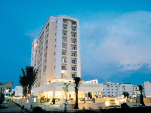 Kameo House Hotel and Serviced Apartments