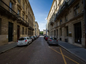 Spacious T3 of 150m2 - Place des Quinconces