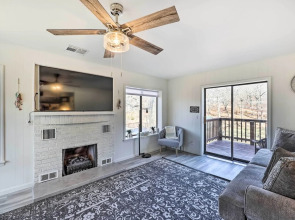 Shared Boat Dock: Lakefront Grove Getaway!