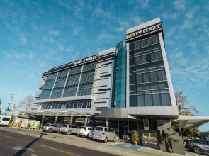 Hotel City Plaza & Suites