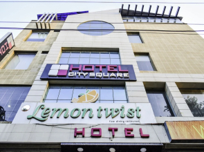 Hotel City Square by OYO Rooms