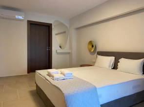 Zinozis Beach Apartments