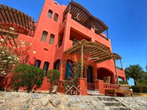 Amazing Pool And Lagoon View 2br Apartment