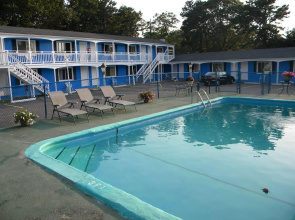 Dennis Port Surf Club (Boutique Hotel)