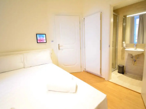 Lac Hotel