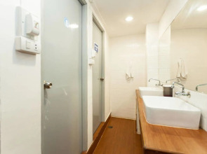 Siam Journey Guesthouse - Hostel