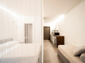 Alkamuri Posh Hotel Spa - 106 Suite Deluxe