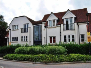 Beech Lodge Apartments, 2 Bed Apts close to Headington Hospitals