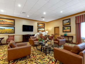 Hawthorn Extended Stay by Wyndham West Palm Beach Airport