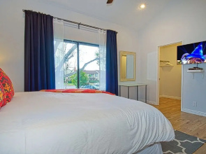Suite Escapes 10 3 Br Condo