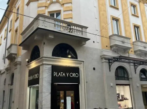 POLI HOUSE - City Center