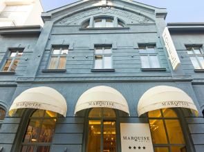 Marquise Hotel