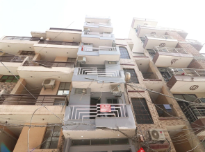 Jaypee Studios by OYO Rooms