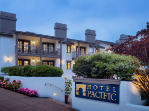 Hotel Pacific